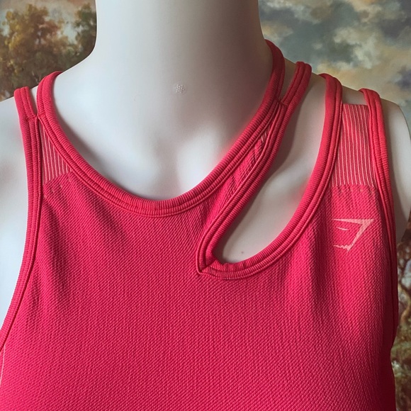 Gymshark Sports Bra - Picture 2 of 4